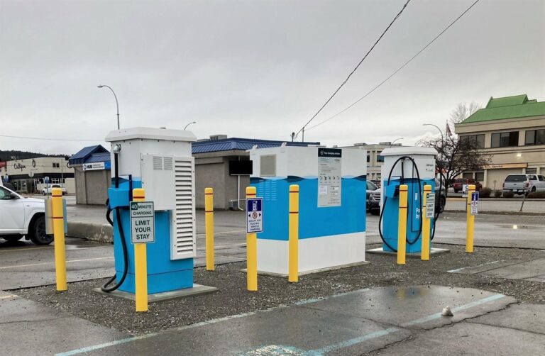 BC Hydro expands fast-charging EV site in Cranbrook